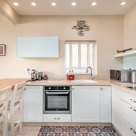 Ben-Gurion Blvd 2Bdr Close To The Beach Tel Aviv Exterior foto